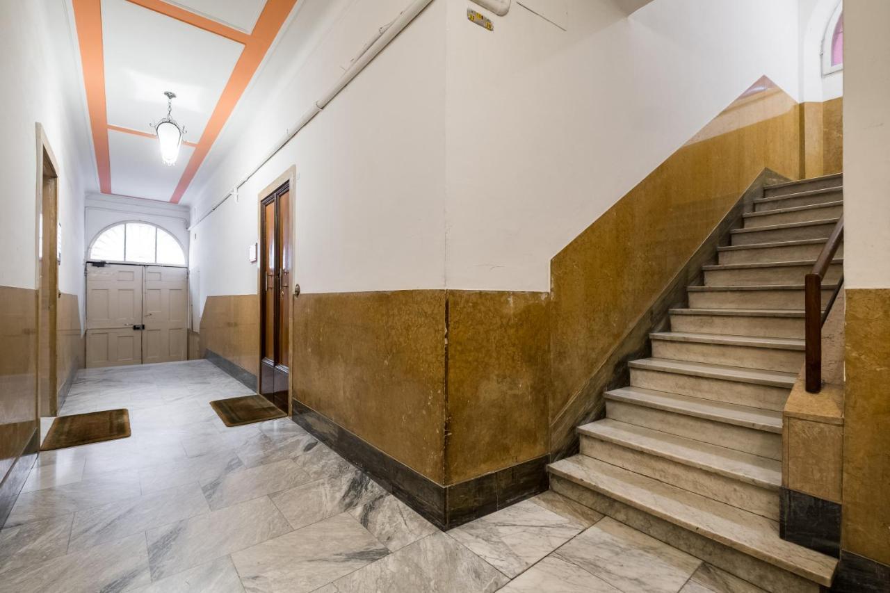 Canonica Suites Bologna Bagian luar foto